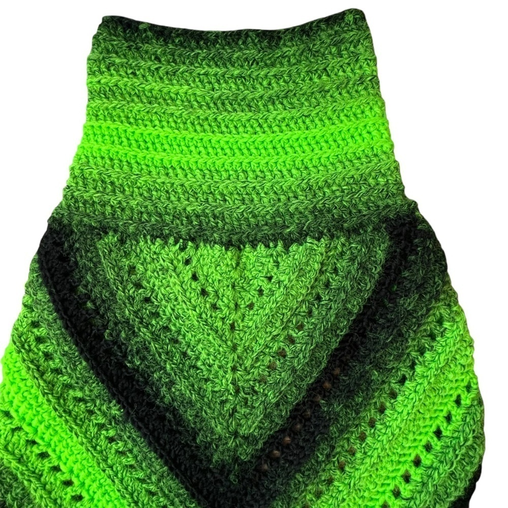 Handcrafted Crochet Cowl Neck Scarf With Fringe New Handmade by Seller Knit - Picture 13 of 16
